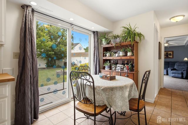 10 George Avenue, Monroe, NJ 08831