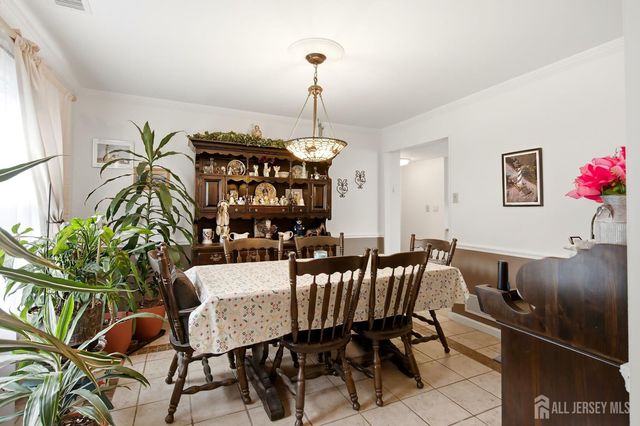 10 George Avenue, Monroe, NJ 08831
