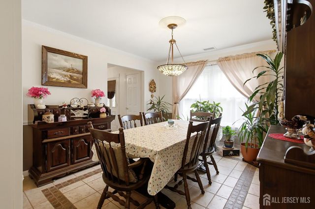 10 George Avenue, Monroe, NJ 08831