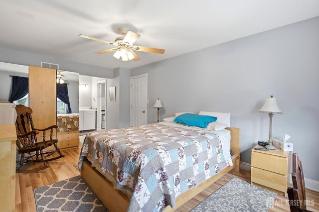10 George Avenue, Monroe, NJ 08831