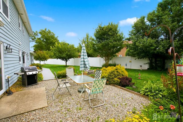 10 George Avenue, Monroe, NJ 08831