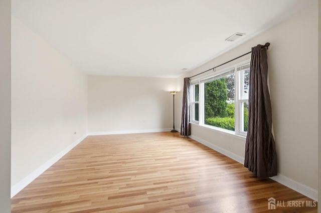 10 George Avenue, Monroe, NJ 08831