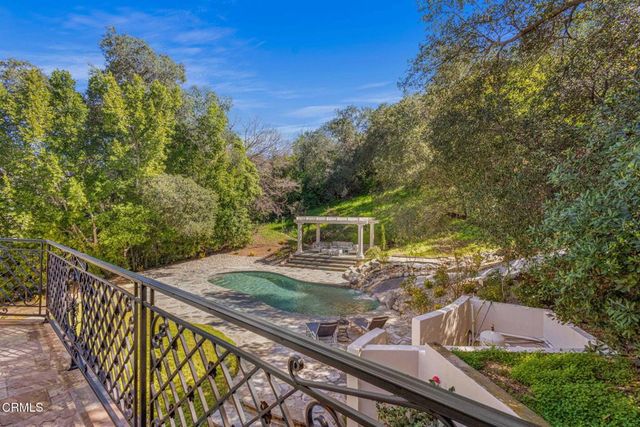 4080 Dover Road, La Canada Flintridge, CA 91011