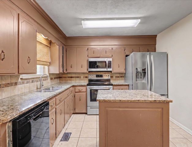 105 Kingsbrook Street, Hot Springs, AR 71913
