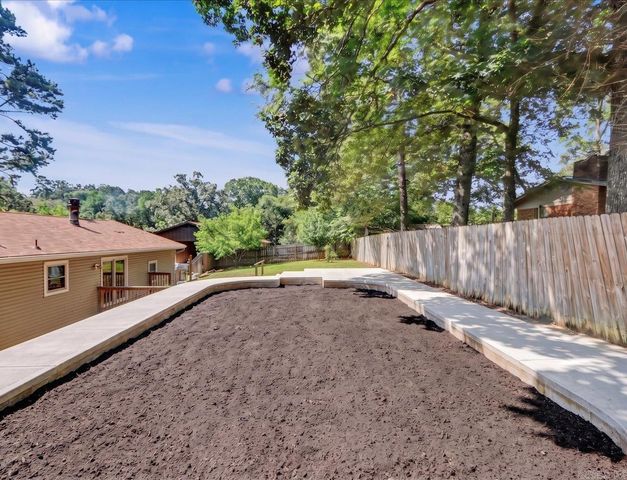 105 Kingsbrook Street, Hot Springs, AR 71913