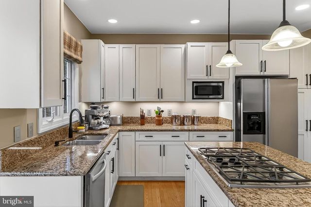 4818 9TH ST S, Arlington, VA 22204