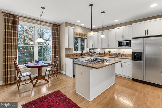 4818 9TH ST S, Arlington, VA 22204