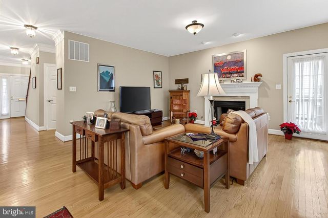 4818 9TH ST S, Arlington, VA 22204