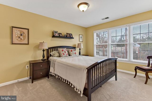 4818 9TH ST S, Arlington, VA 22204