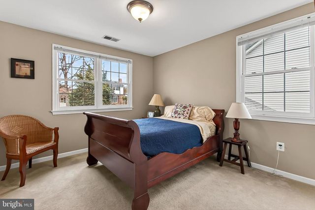 4818 9TH ST S, Arlington, VA 22204