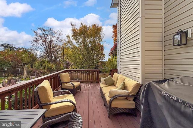 4818 9TH ST S, Arlington, VA 22204