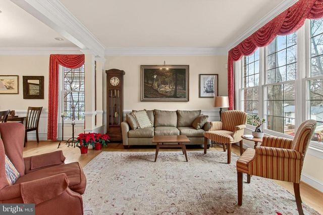 4818 9TH ST S, Arlington, VA 22204