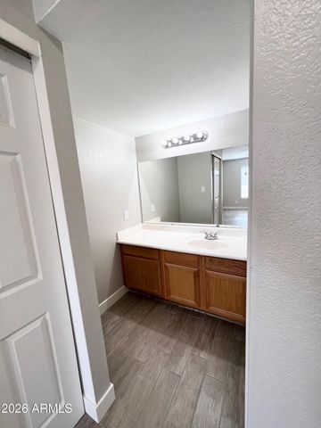 5757 W EUGIE Avenue 2049, Glendale, AZ 85304