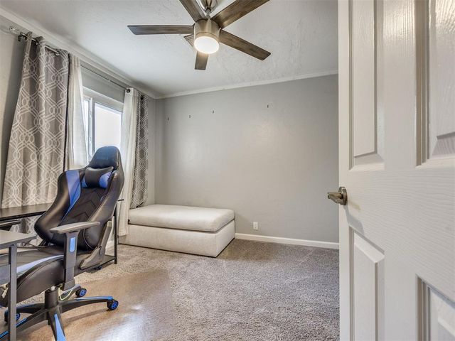 9636 N Hefner Village Boulevard, Oklahoma City, OK 73162