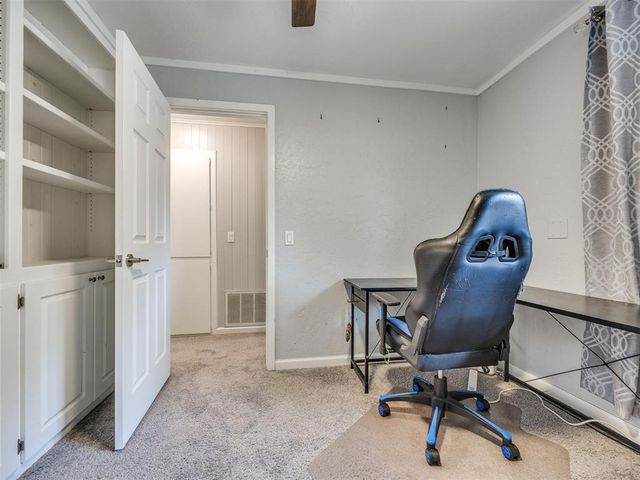 9636 N Hefner Village Boulevard, Oklahoma City, OK 73162