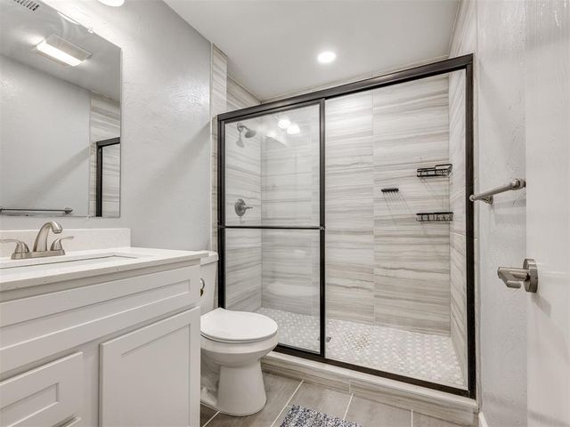 9636 N Hefner Village Boulevard, Oklahoma City, OK 73162