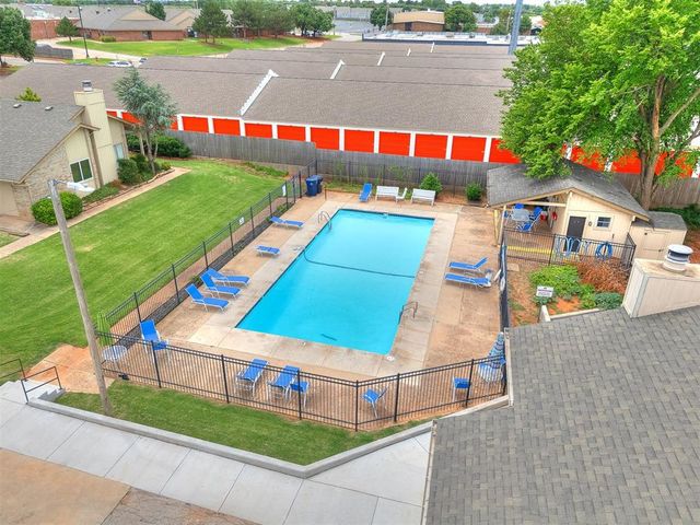 9636 N Hefner Village Boulevard, Oklahoma City, OK 73162