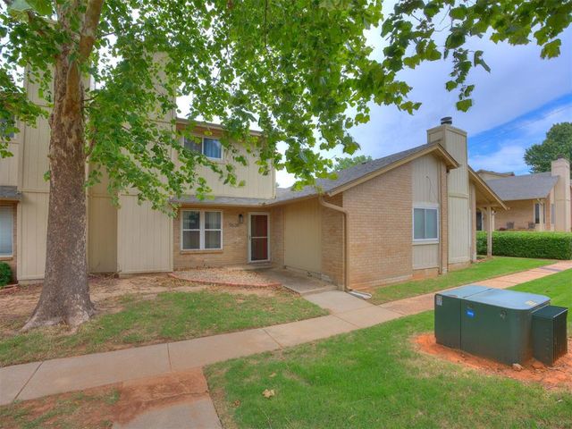 9636 N Hefner Village Boulevard, Oklahoma City, OK 73162