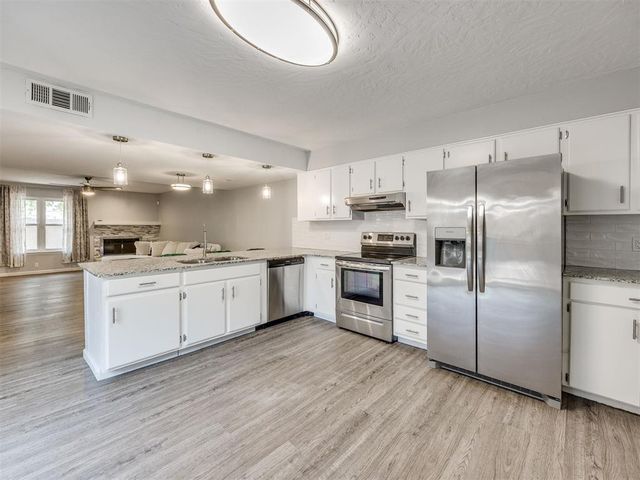 9636 N Hefner Village Boulevard, Oklahoma City, OK 73162
