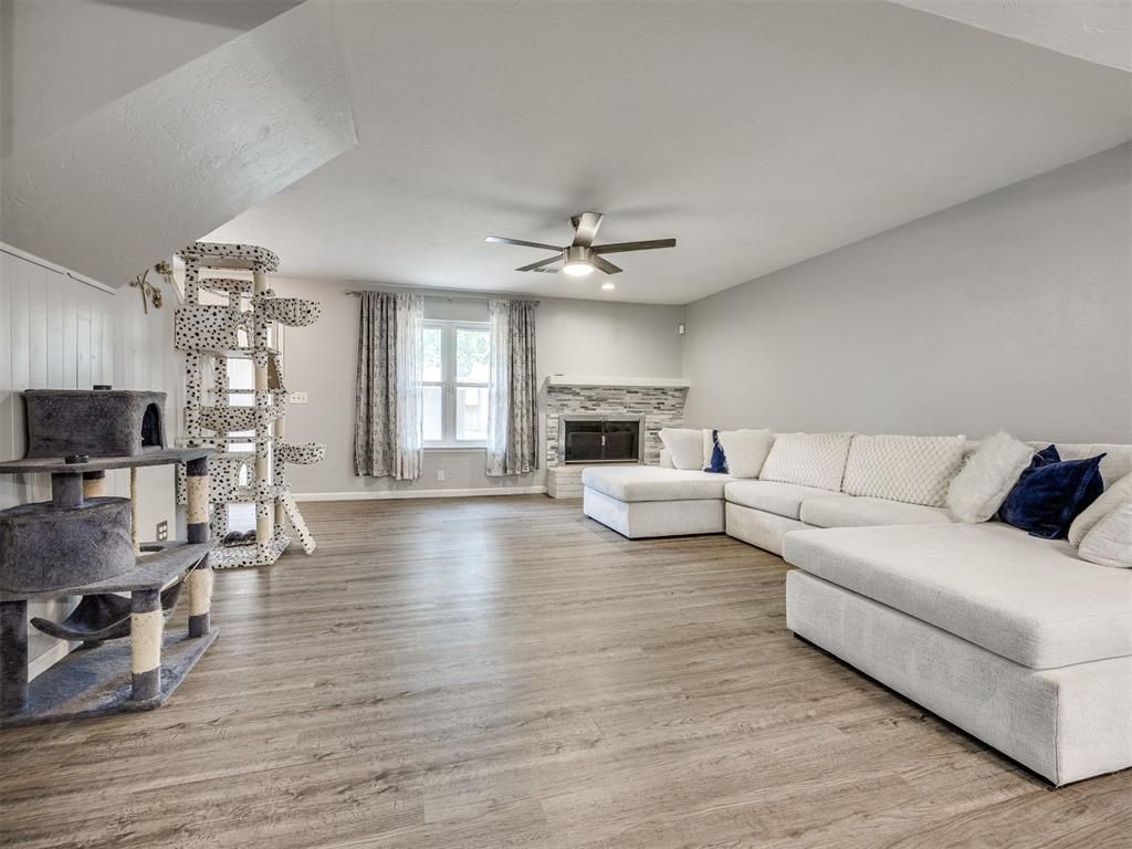9636 N Hefner Village Boulevard, Oklahoma City, OK 73162