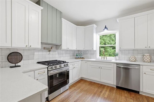4291 Riverlake Way, Snellville, GA 30039