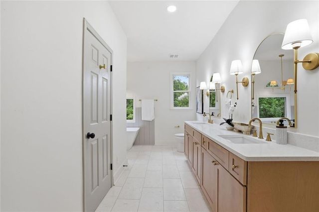 4291 Riverlake Way, Snellville, GA 30039