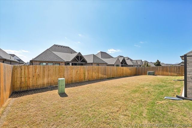 2517 E Olympia Street, Broken Arrow, OK 74014