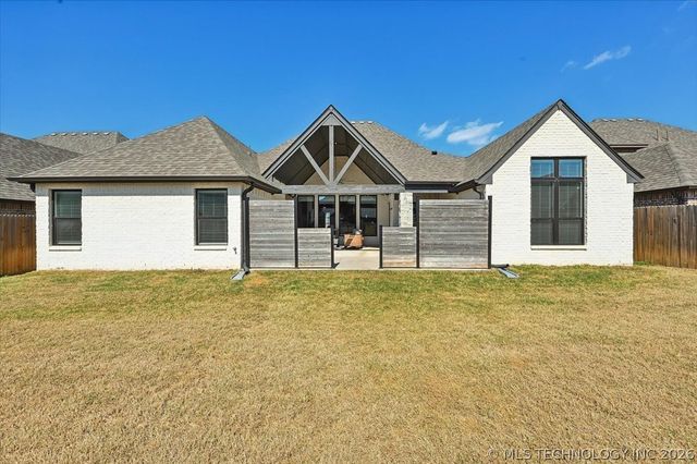 2517 E Olympia Street, Broken Arrow, OK 74014