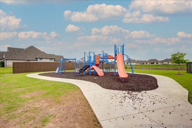 2517 E Olympia Street, Broken Arrow, OK 74014