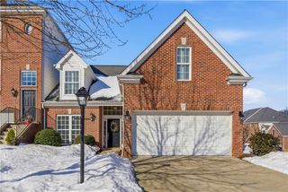 819 Strasburg Drive, Adams Twp, PA 16046