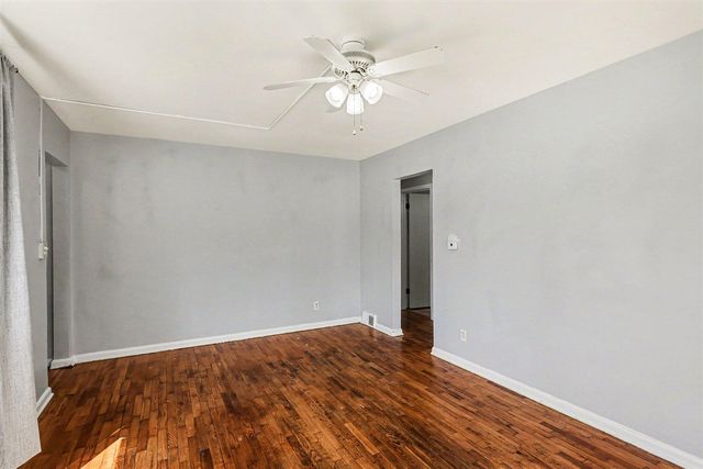 902 W Lapeer Street, Lansing, MI 48915