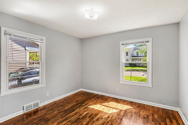 902 W Lapeer Street, Lansing, MI 48915