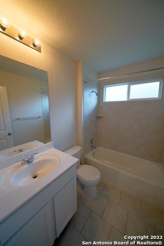 316 TOWN FRK, Cibolo, TX 78108