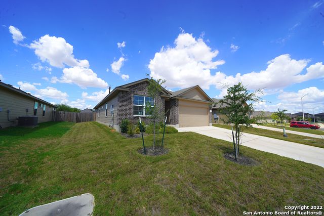 316 TOWN FRK, Cibolo, TX 78108