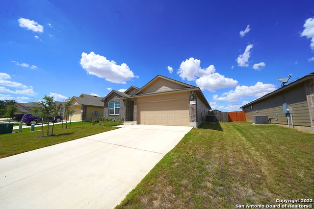 316 TOWN FRK, Cibolo, TX 78108