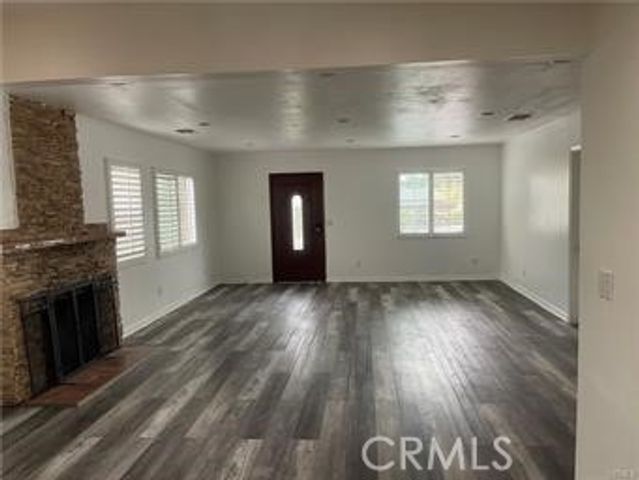 22029 Covello, Canoga Park (los Angeles), CA 91303