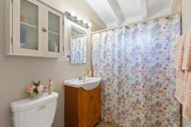 559 Lindsay Street, El Cajon, CA 92020