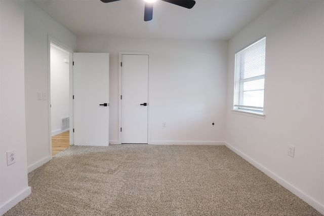 1007 W 9th Street, Claremore, OK 74017