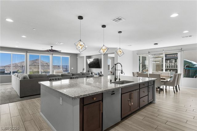 4504 Amazing View Street, Las Vegas, NV 89129