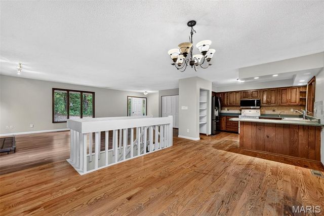 3649 Hopewell Road, Wentzville, MO 63385