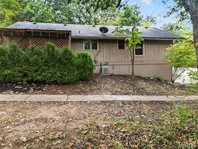 3649 Hopewell Road, Wentzville, MO 63385