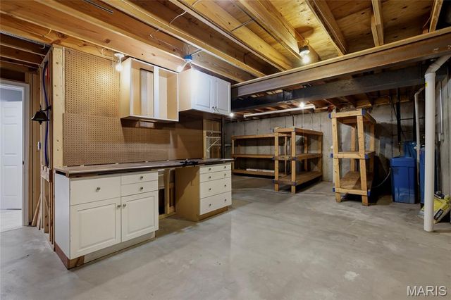 18217 Prickly Pear Court, Pacific, MO 63069