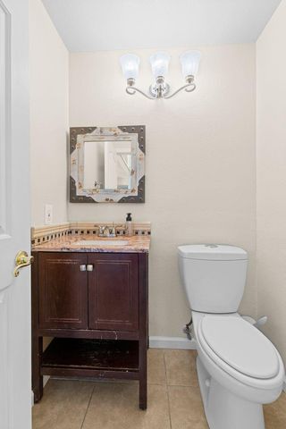 1604 Martinique Dr, Roseville, CA 95661