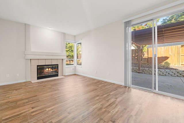 1604 Martinique Dr, Roseville, CA 95661