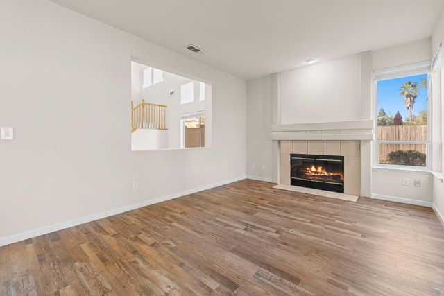 1604 Martinique Dr, Roseville, CA 95661