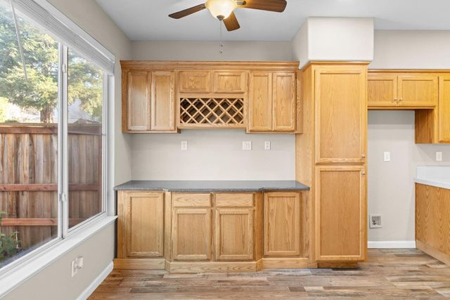 1604 Martinique Dr, Roseville, CA 95661