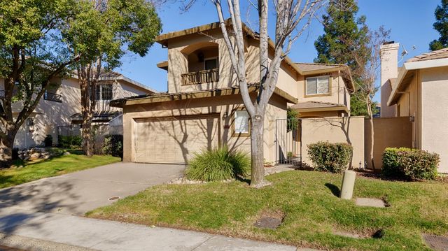 1604 Martinique Dr, Roseville, CA 95661