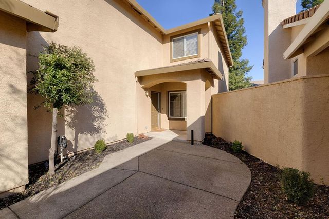 1604 Martinique Dr, Roseville, CA 95661