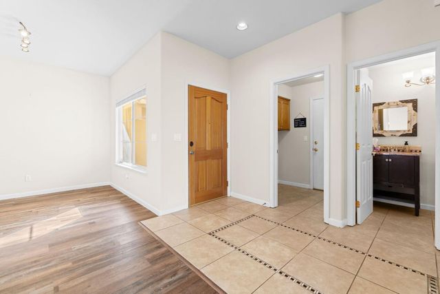 1604 Martinique Dr, Roseville, CA 95661