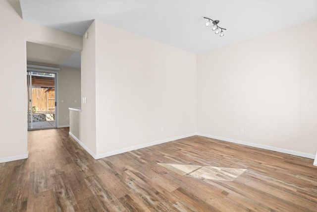 1604 Martinique Dr, Roseville, CA 95661